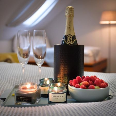 4 Elements Apartments Прага Экстерьер фото
