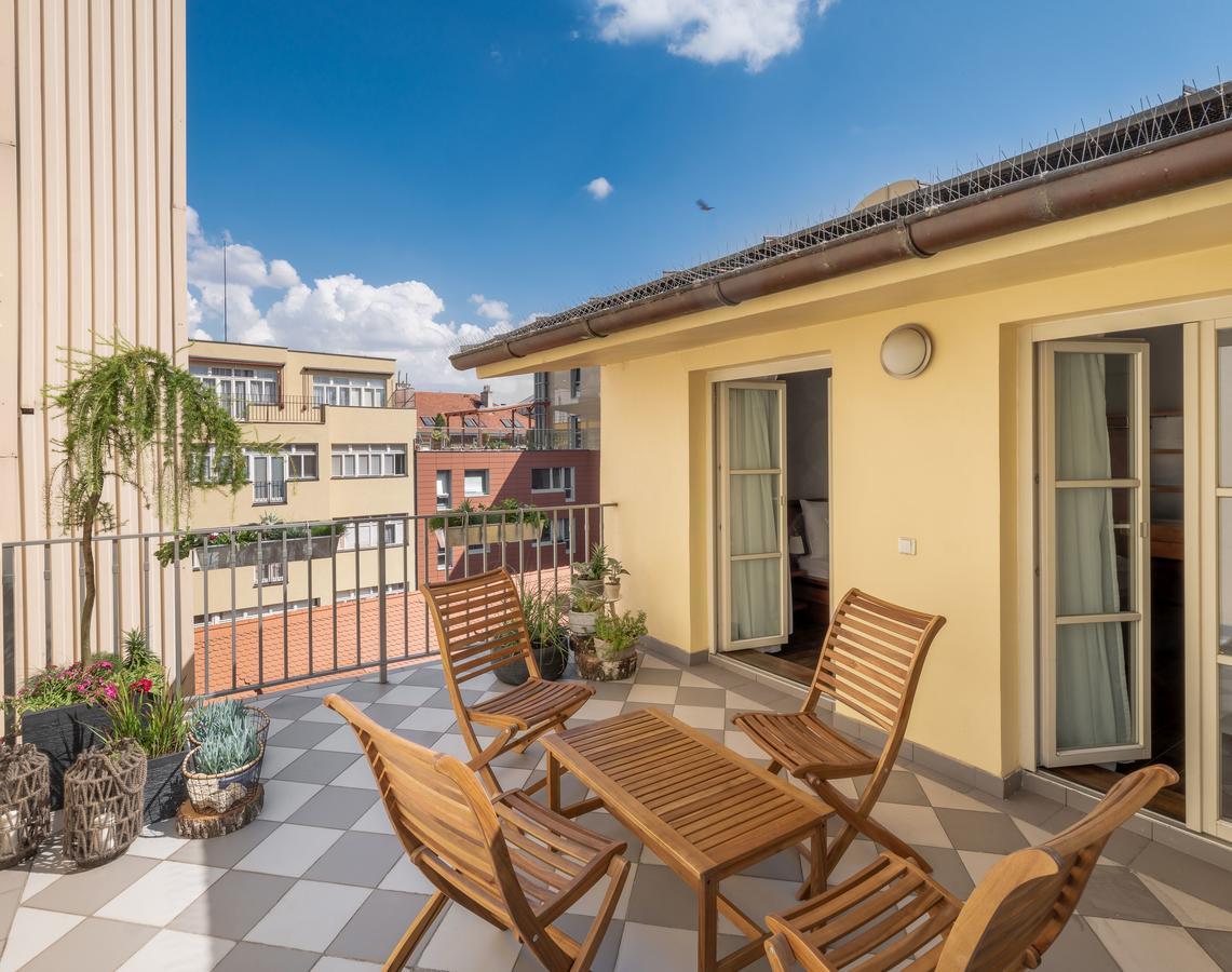 4 Elements Apartments Прага Экстерьер фото